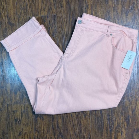 NWT Style & CO Salmon Cuffed Mid-Rise Capri Jeans - Picture 1 of 2